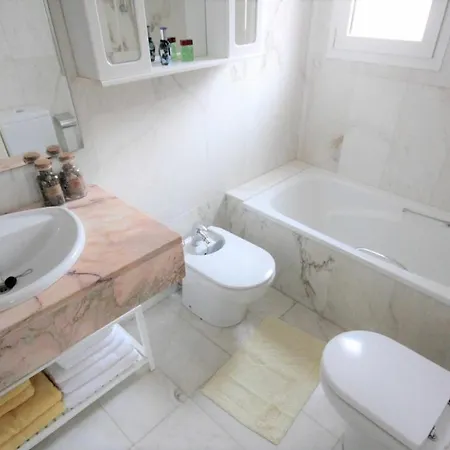 شقة Lujoso Apartamento En Sagaro