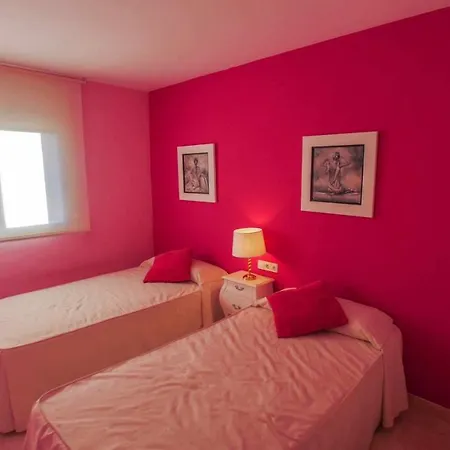 شقة Lujoso Apartamento En Sagaro *